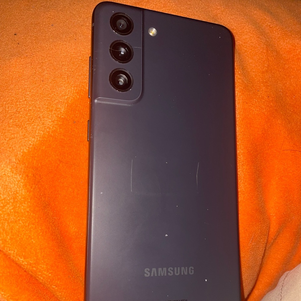Galaxy s21 fe *brandnew